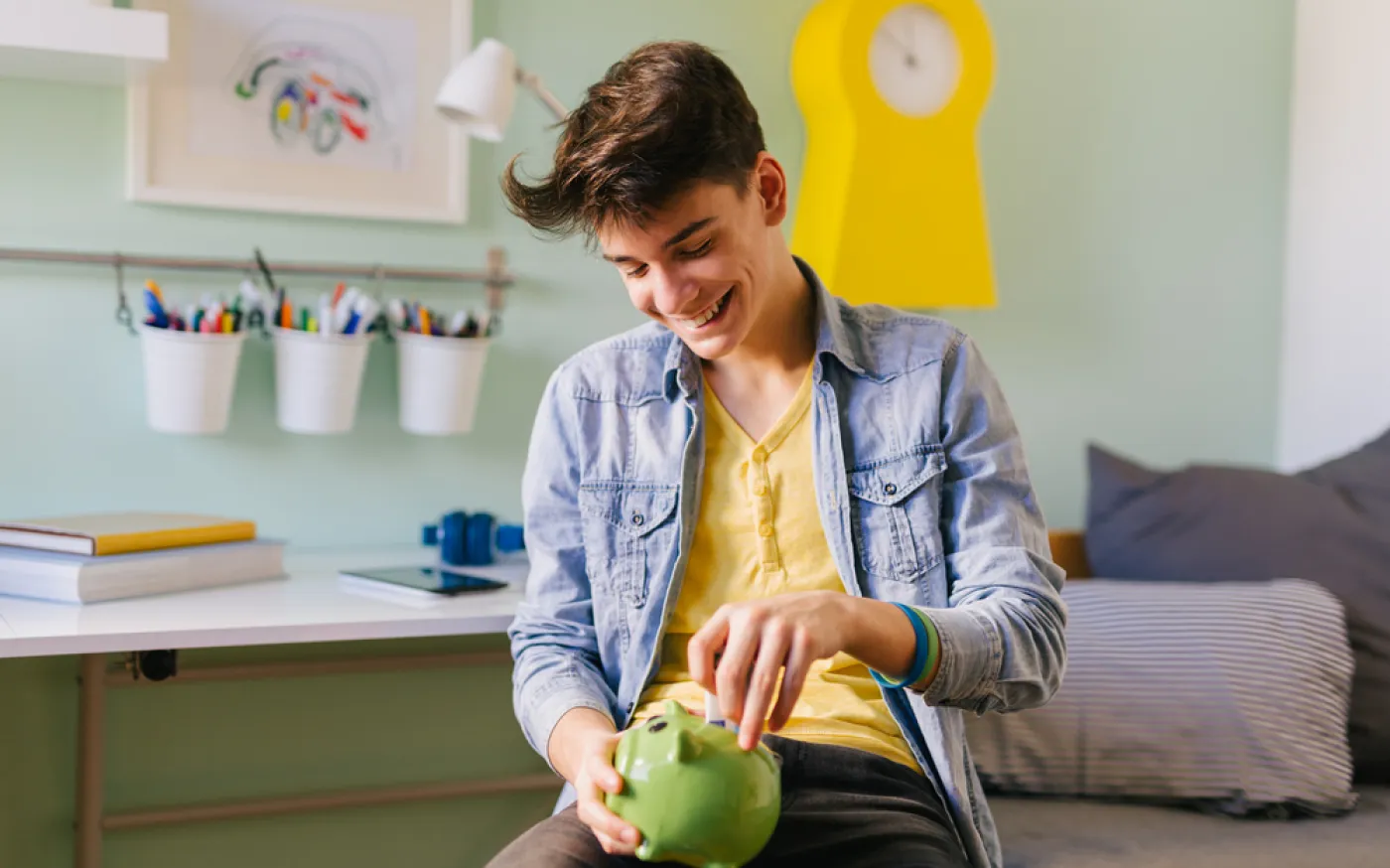 Teaching Teenagers About Financial Responsibility