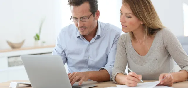 Monitor Household Finances with Monthly Meetings